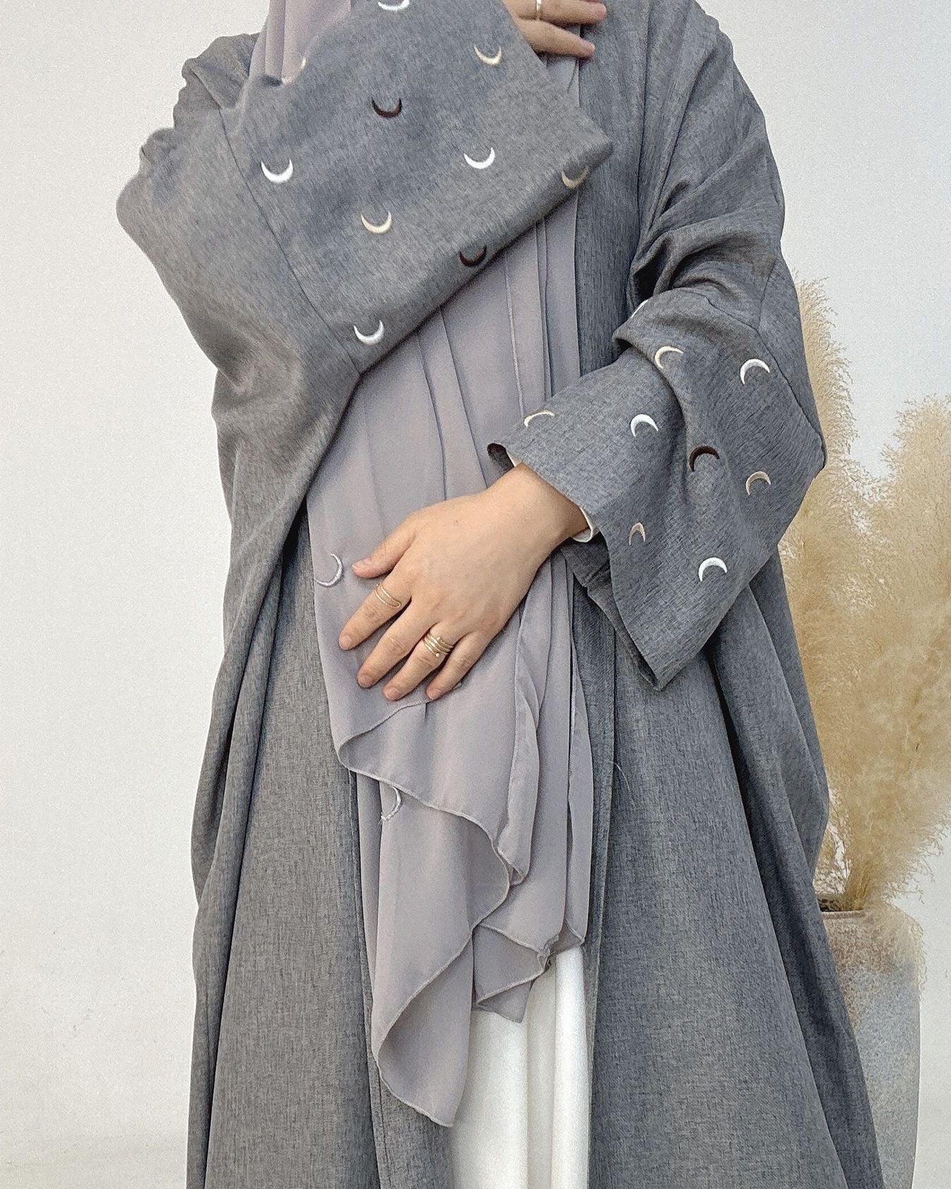 *PRE-ORDER* Moon Embroidery Open Linen Abaya (Read Description)